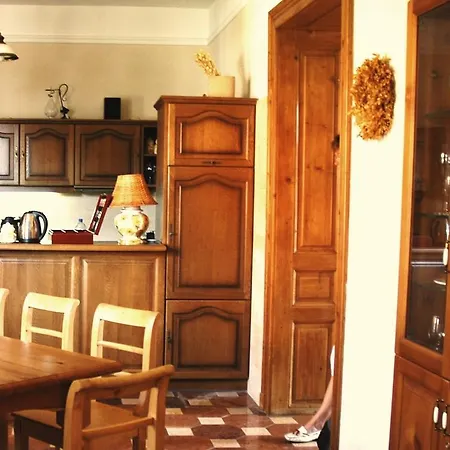 Sarokhaz Vendeghaz Bed & Breakfast *
